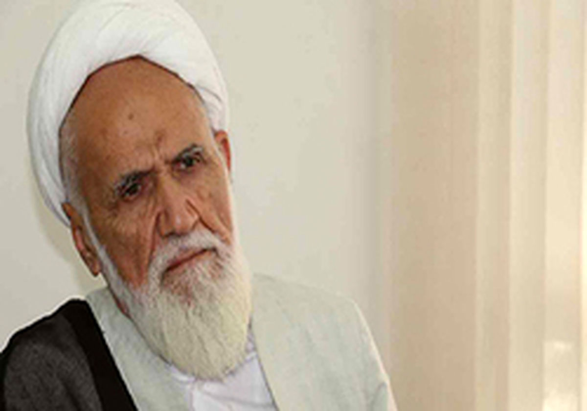 تدفین پیکر آیت الله حائری شیرازی در حرم حضرت معصومه(س)