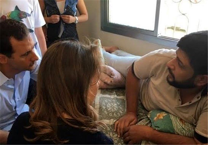 عیادت بشار اسد از مجروح ارتش سوریه +تصاویر