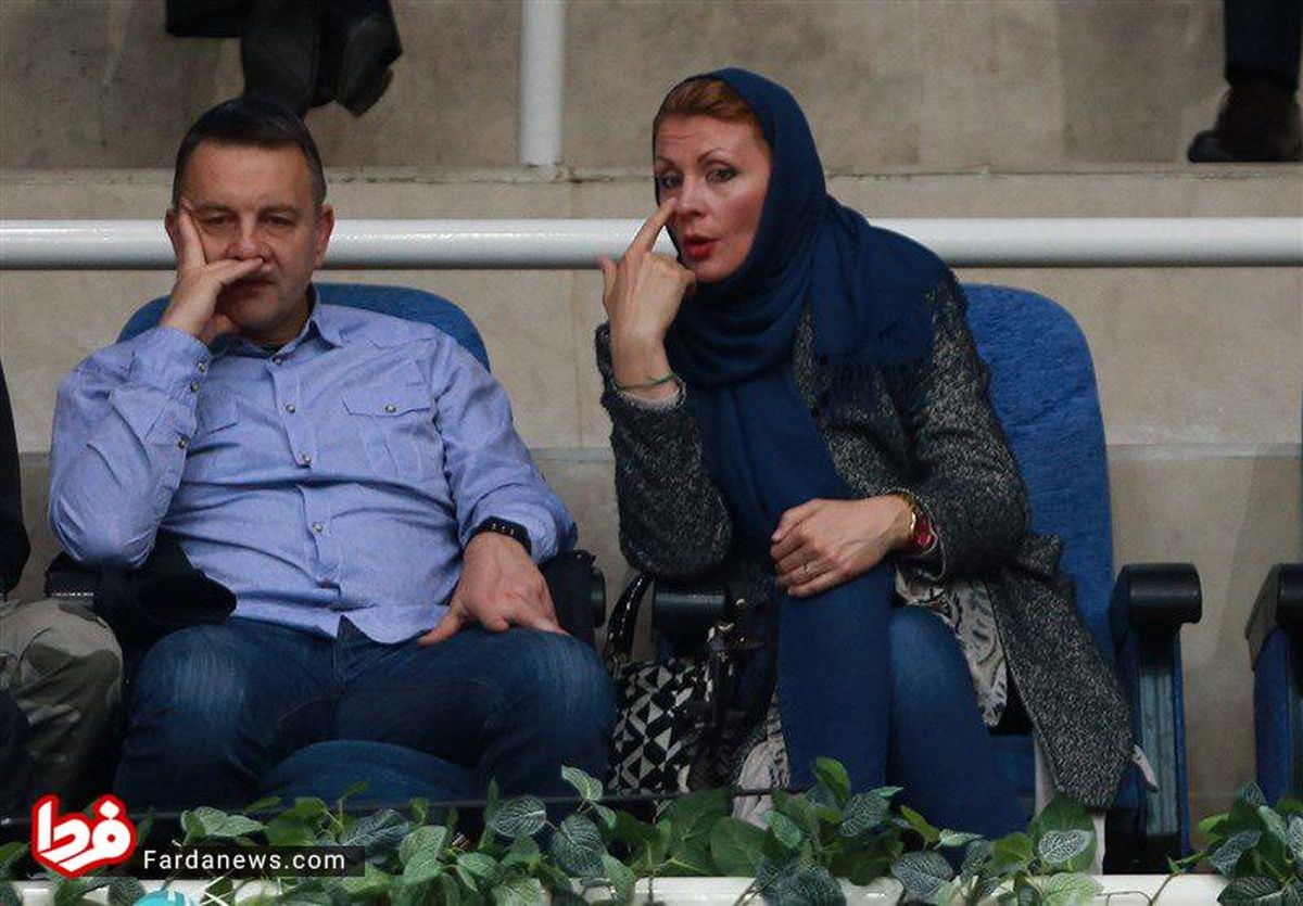 سرمربی خارجی تیم ملی واليبال و همسرش +عکس