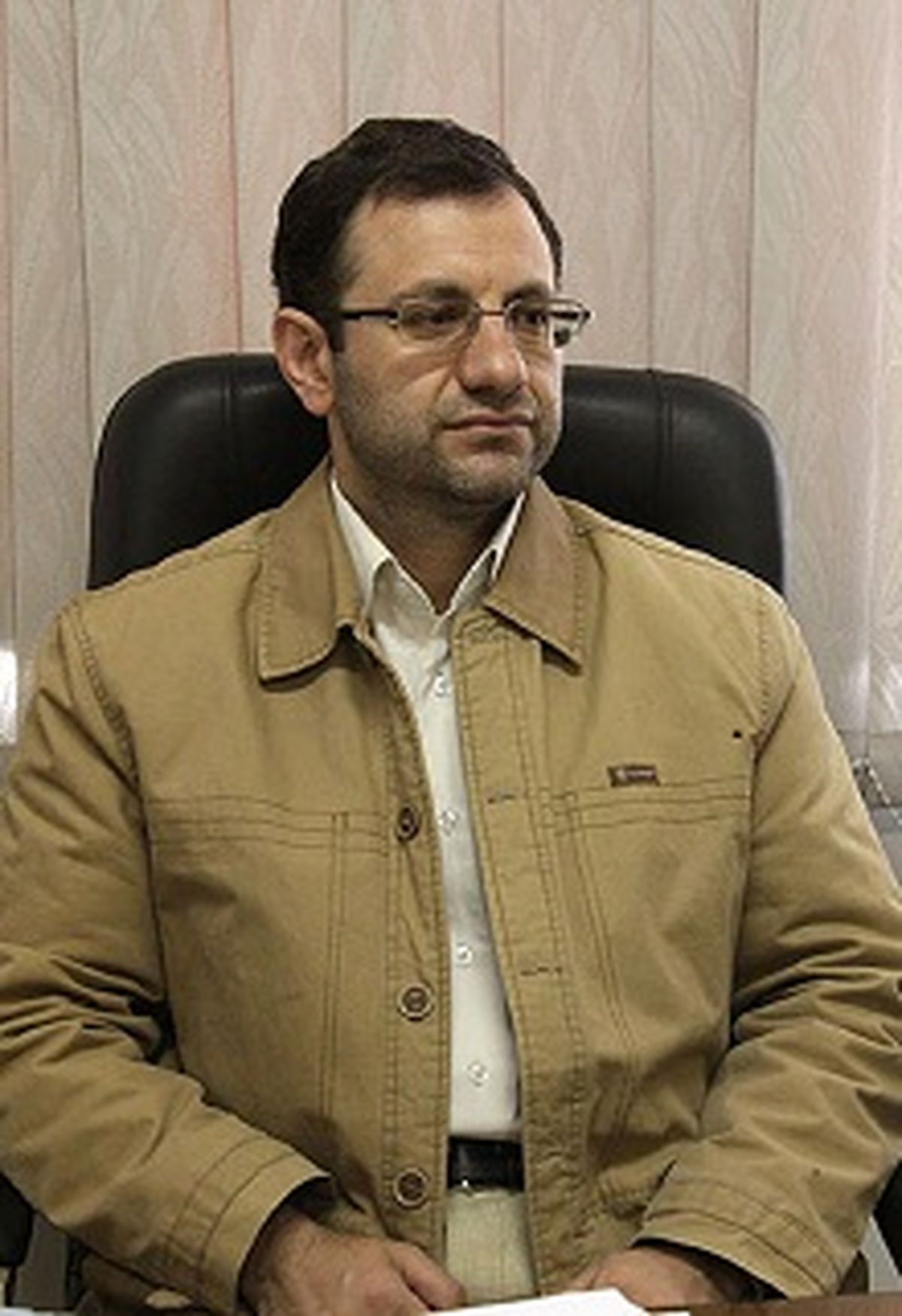 پشت پرده آیین مطبوعاتی دولت اغراض سیاسی است/مسئولین ارشاد ادبیات خود را تصحیح کنند