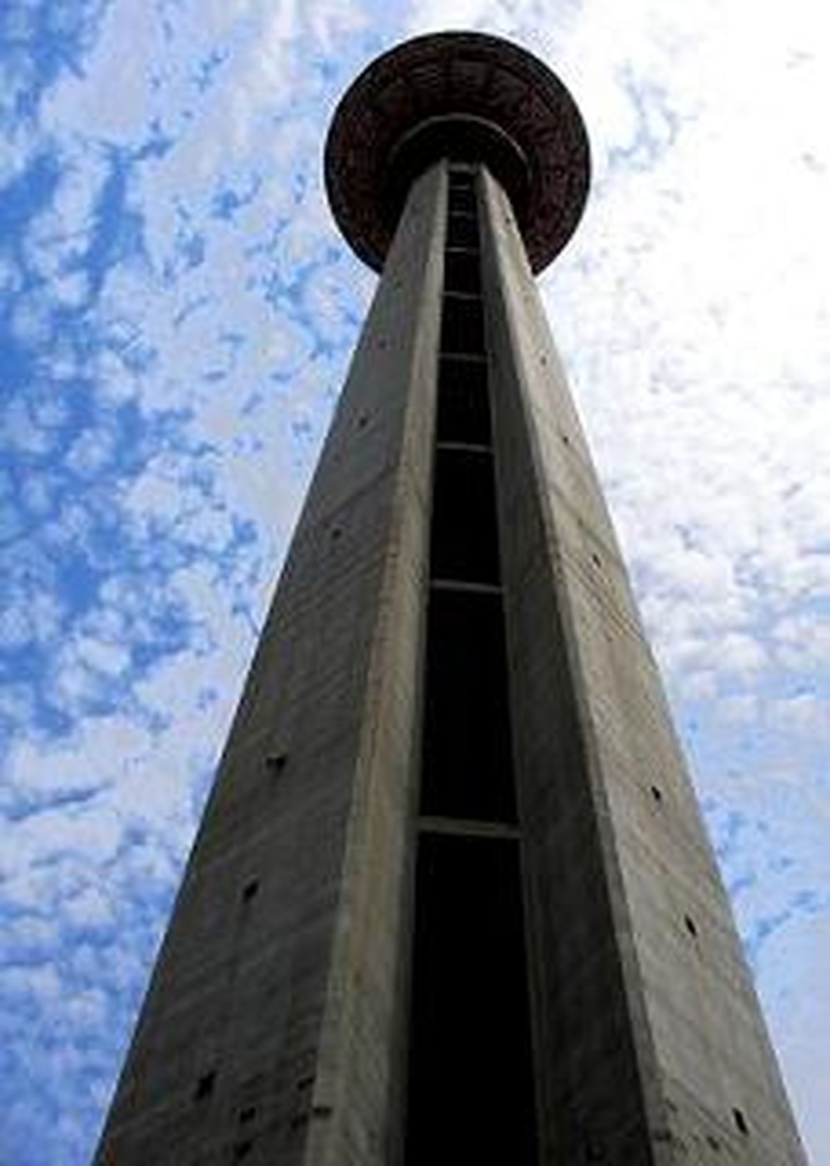 آغاز بهره برداری از برج میلاد