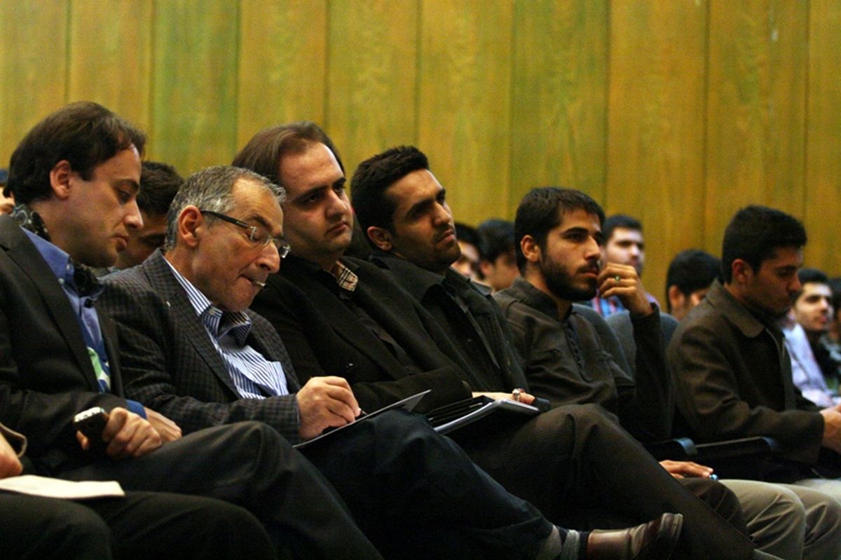تصاویر / مناظره صادق زیباکلام و سجاد نوروزی