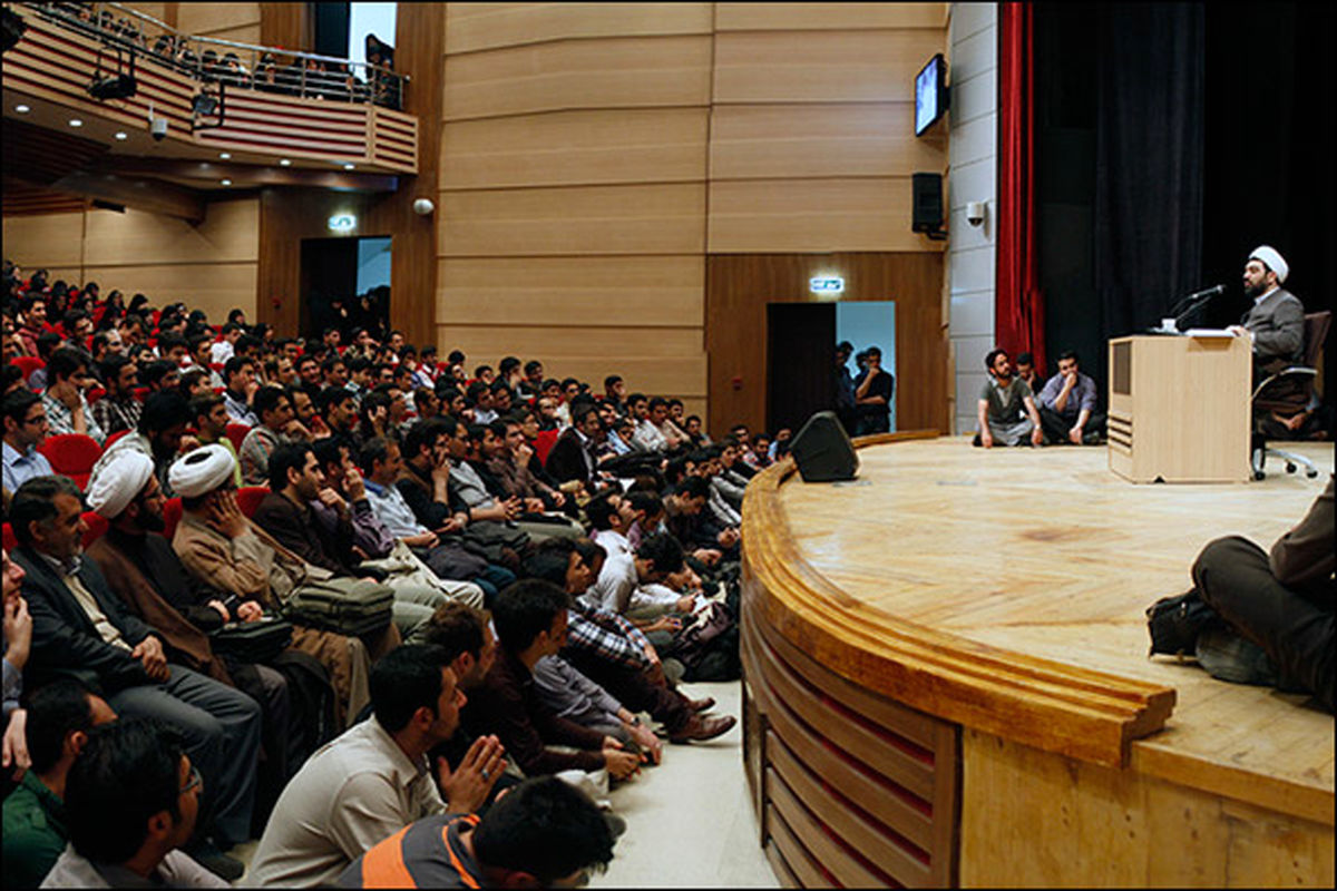 کلاس پرازدحام شهاب مرادی/تصاویر