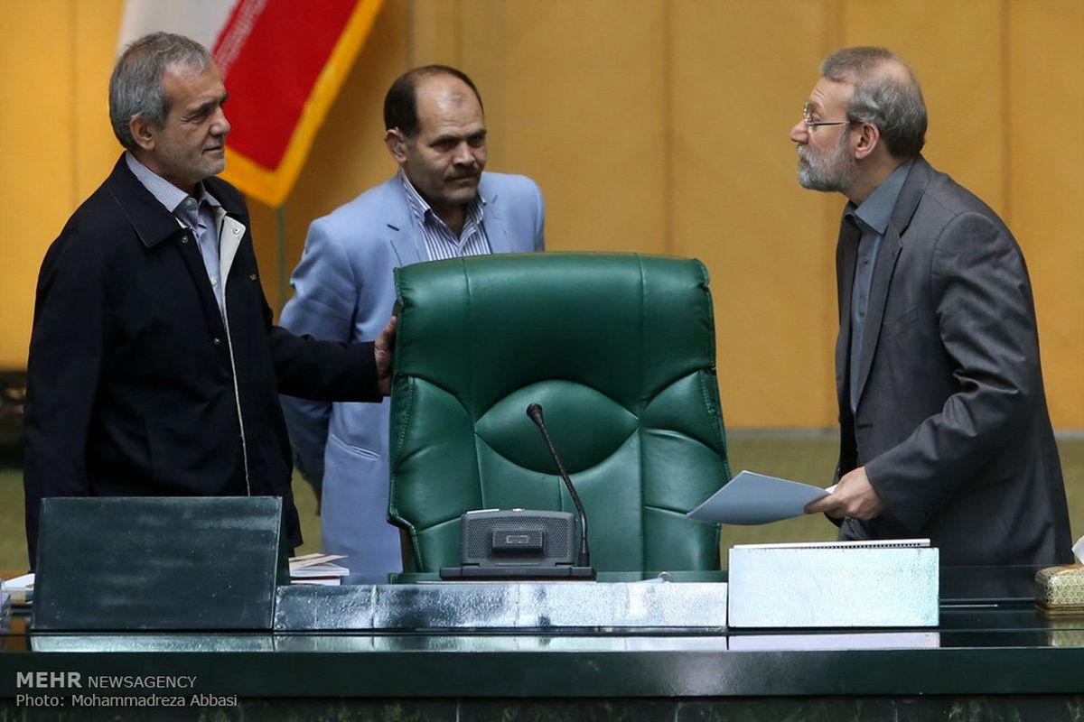 آیا فراکسیون امید به دنبال پایان ریاست لاریجانی بر مجلس است؟