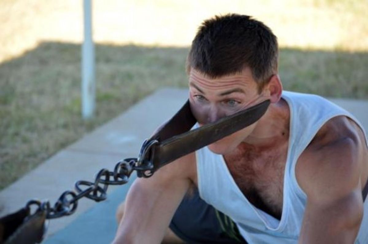 مسابقه گردن کشی !