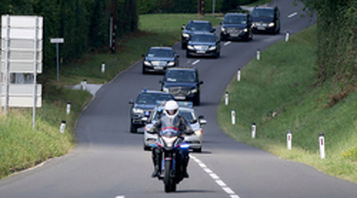 عکس: اسکورت پوتین در اتریش