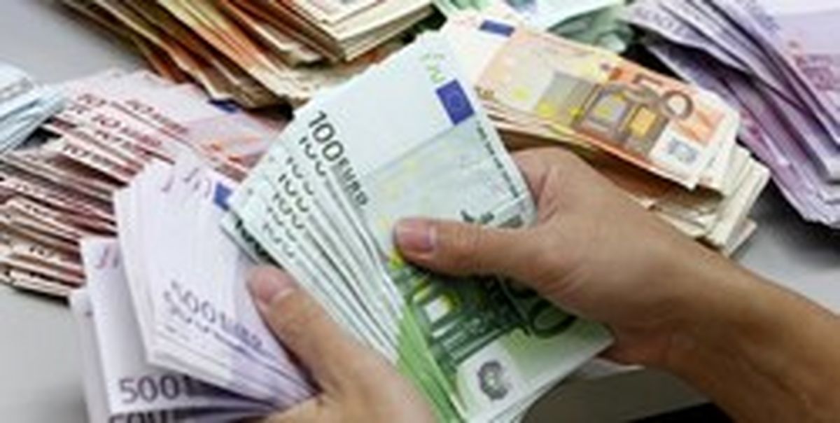 افزایش قیمت سکه و دلار در بازار ۱۱ آذر ۱۳۹۷ +جدول