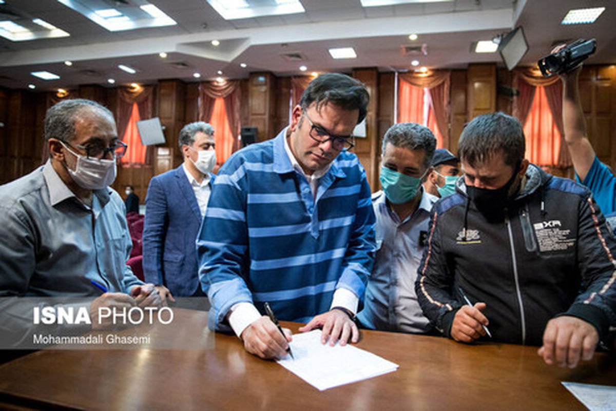 محمد امامی: از سال ۹۰ تا ۹۸ وام تولیدی و ارز دولتی نگرفتم/ عذرخواهی از بازیگران سریال شهرزاد