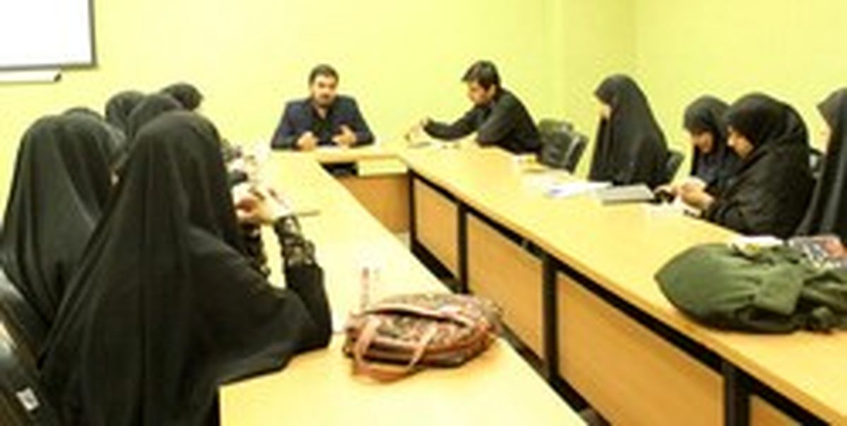 پذیرایی از زائران امام حسین (ع) توسط ۱۰۰۰ دانشجو