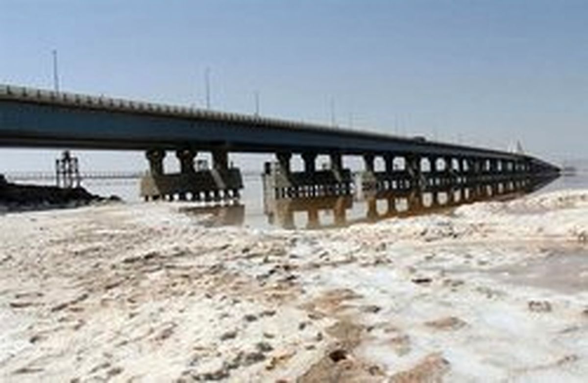 اثرات احداث میانگذر بر خشکیدگی دریاچه ارومیه
