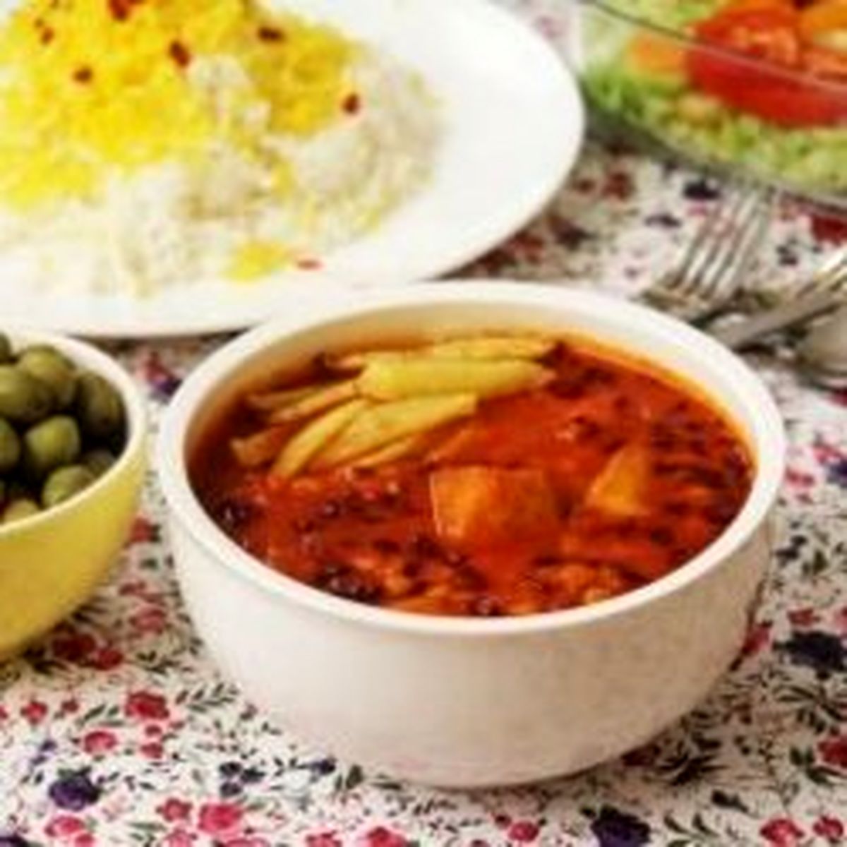 دستور پخت خورش قیمه با مرغ و زرشک