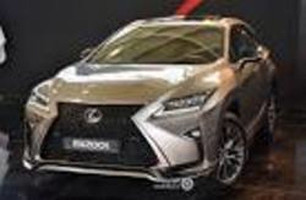 قیمت جدید انواع خودرو لکسوس در بازار تهران +جدول