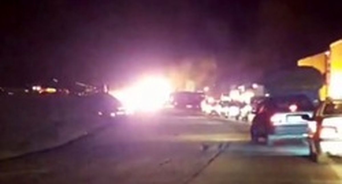 آتش سوزی تانکر حمل سوخت در محور سرخه- سمنان