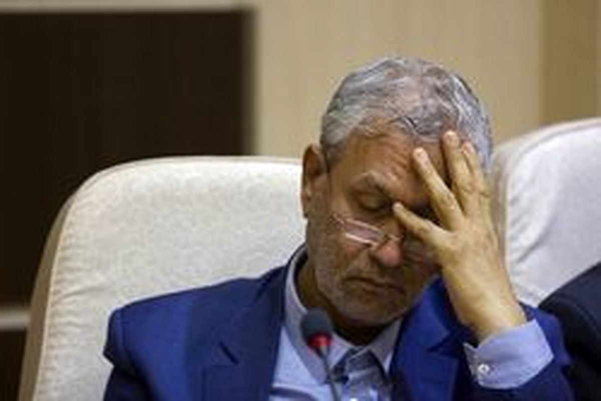 روز‌های بی‌کاری وزیر به همراه نوه هایش +عکس