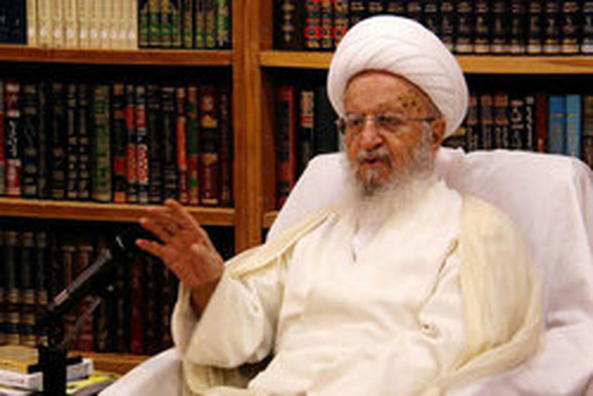 آیت الله مکارم شیرازی: کمک به مستمندان واجب کفایی است