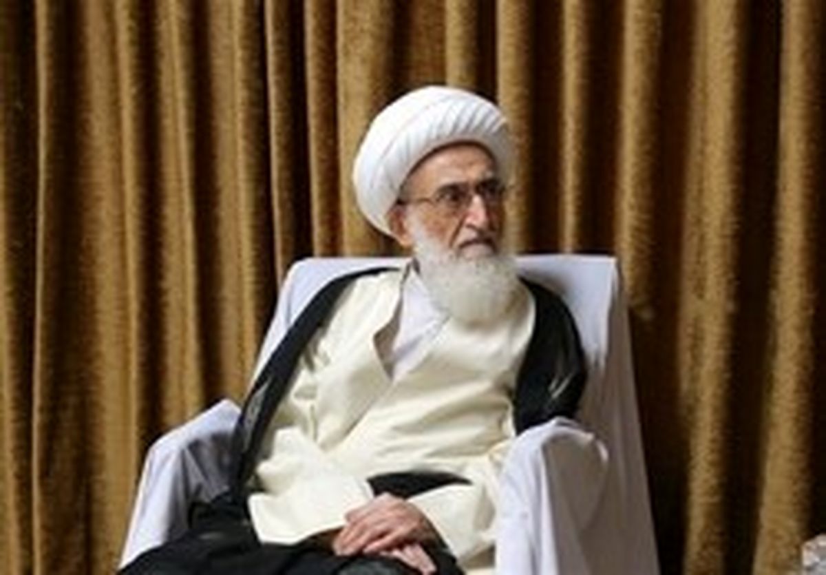 آیتالله نوریهمدانی: برخی مسئولان افکار غربگرایانه دارند