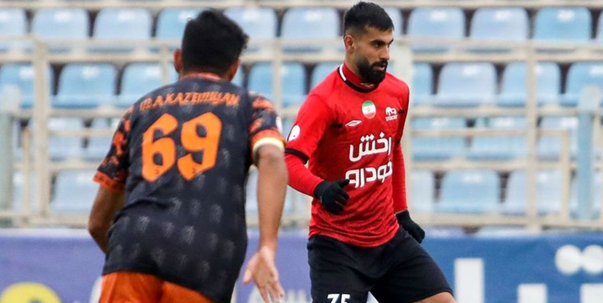  واکنش حسینی به احتمال حضور در استقلال: به قراردادم در تراکتور پایبند هستم