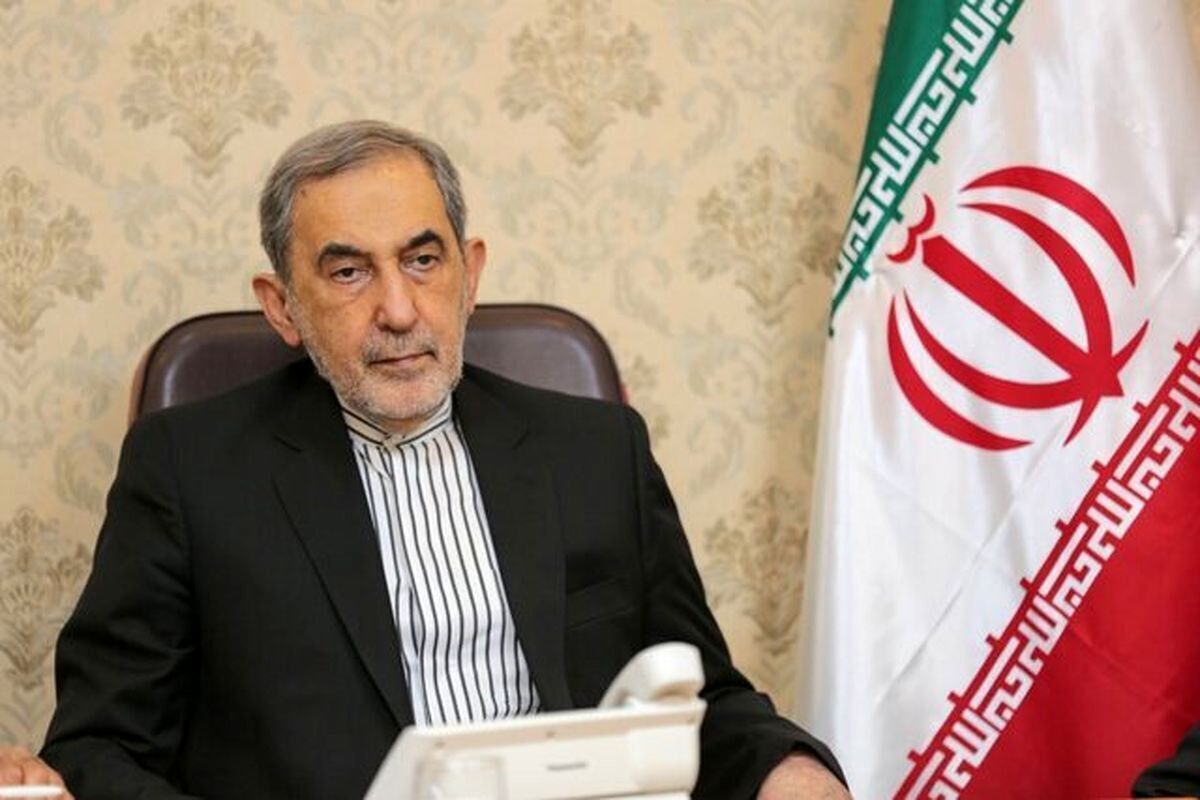 کنایه تند مشاور رهبری به ترامپ