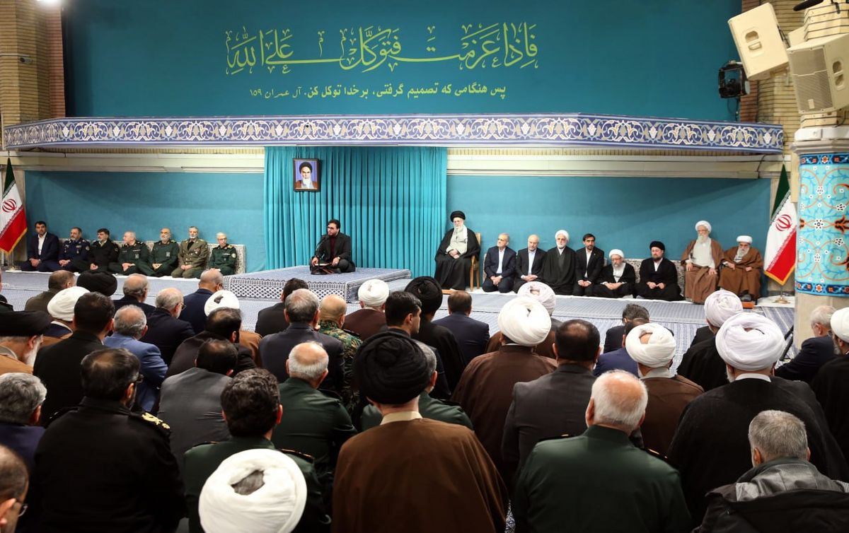 تصویری از دیدار مسئولان و کارگزاران نظام با رهبر انقلاب