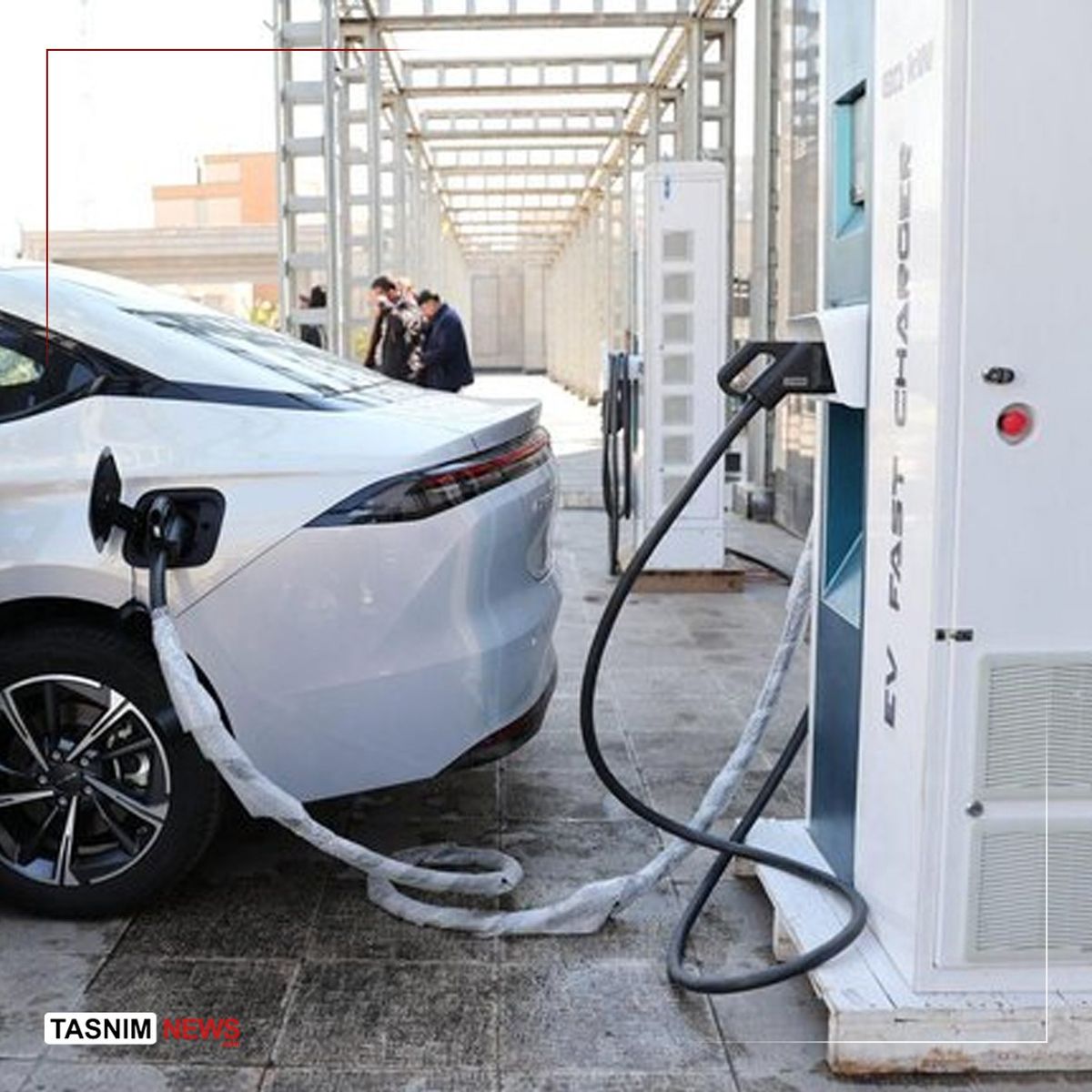 آغاز نصب دستگاه‌های شارژ برقی در پمپ‌بنزین‌ها