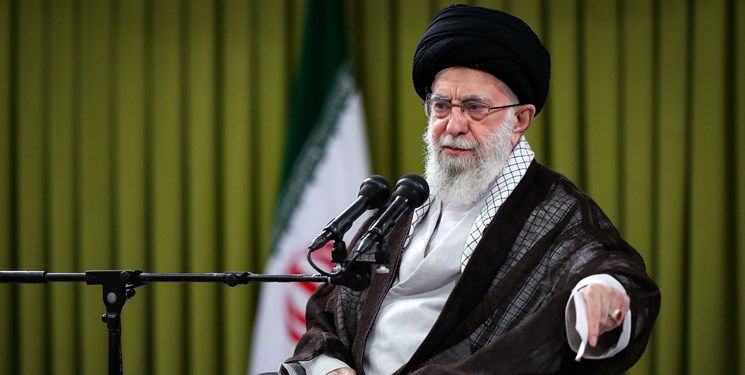 پیام رهبر انقلاب به اساتید بسیجی دانشگاه‌ها: در همه زمینه‌ها پیشران باشید