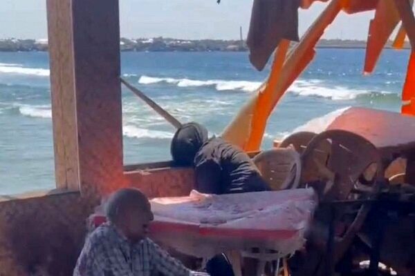 بمباران کافه تریا الباقه در ساحل شهر غزه با ۲۱ شهید 