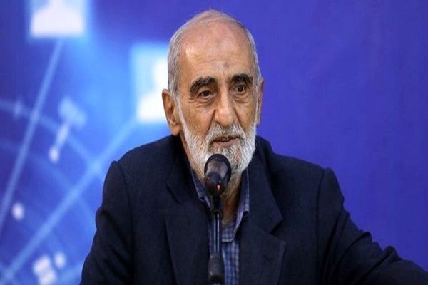 پیشنهاد حسین شریعتمداری به پزشکیان 