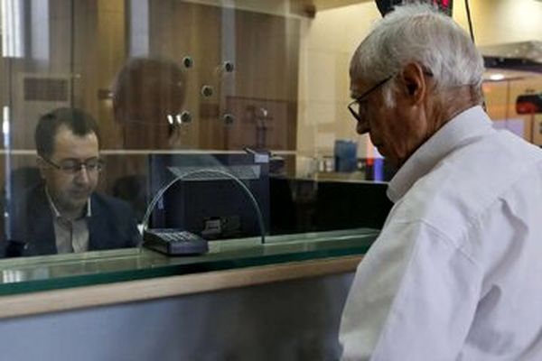 خبر رسمی از زمان واریز عیدی بازنشستگان | مبلغ عیدی معلمان بازنشسته