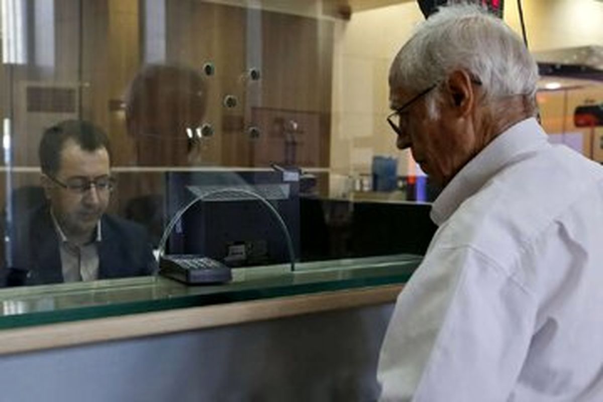 سورپرایز دولت برای بازنشستگان تامین اجتماعی | عیدی بازنشستگان کی پرداخت میشود؟