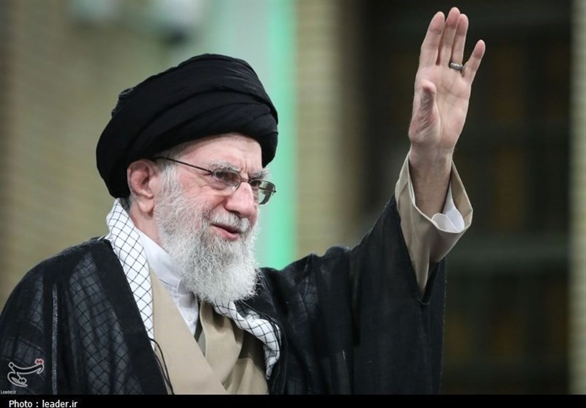 نمایی از پیکرهای رهبر شهید و خانواده ایشان