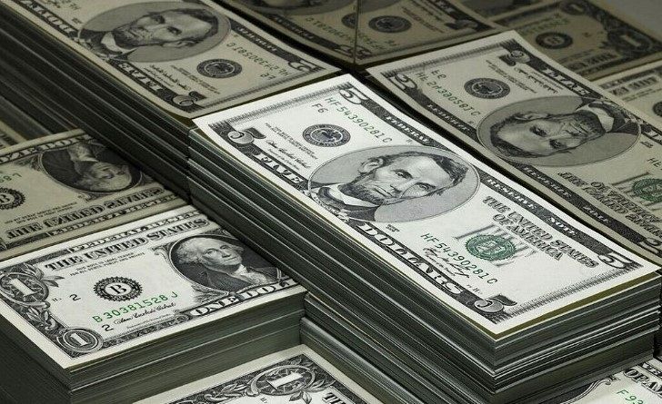 سقوط ناگهانی قیمت دلار و یورو امروز ۱۲ آبان | معامله‌گران شوکه شدند