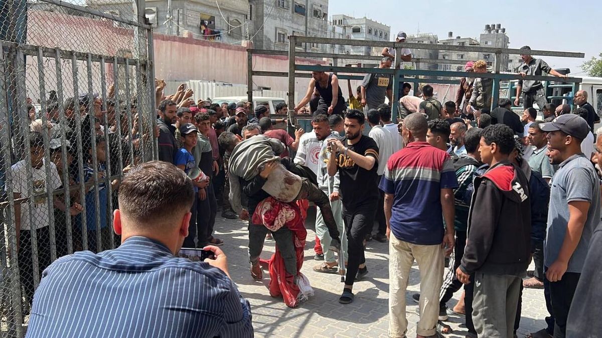 تصایری از جنایت هولناک رژیم اسرائیل در غزه/ ۲۵ نفر شهید و ۱۰۰ نفر زخمی+ فیلم