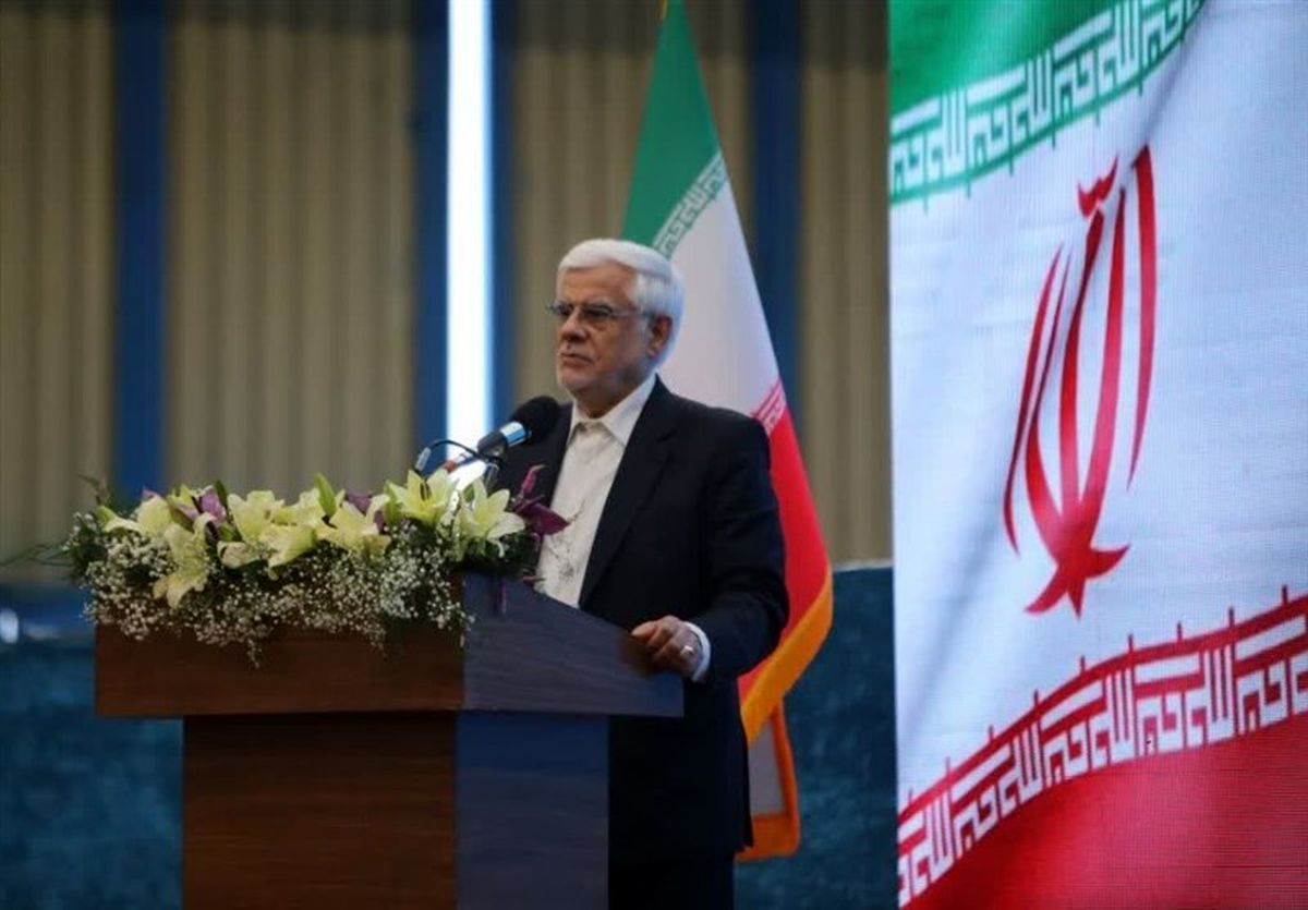 عارف: مخالف افزایش جریمه رانندگان خطرناک نیستیم