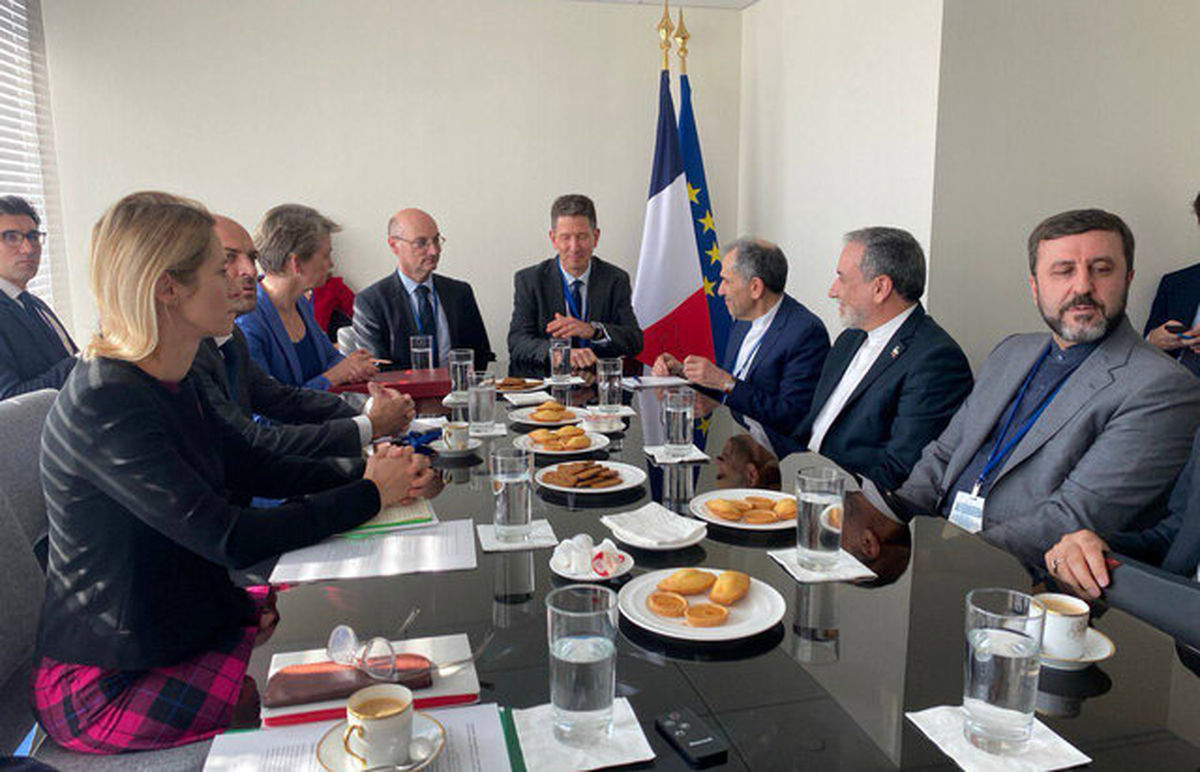 گفت‌وگوی فشرده عراقچی با تروئیکای اروپا