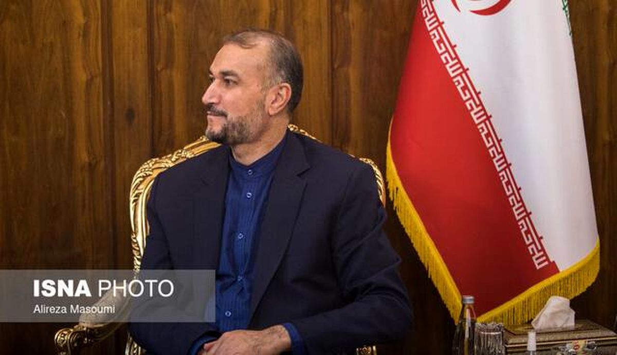 وزیر خارجه: ایران با وجود فشارهای دشمنان دست از اصول و مبانی اسلامی خود برنداشته است