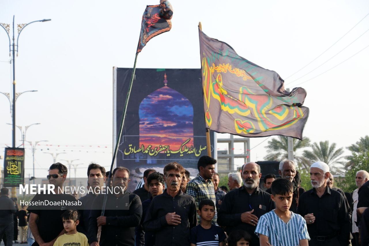 تصاویر: راهپیمایی عزاداران توکهور و هشتبندی در سوگ امام صادق(ع)