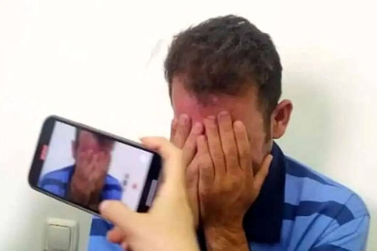 تصاویری از خانواده الهه حسین نژاد در جلسه دادگاه امروز