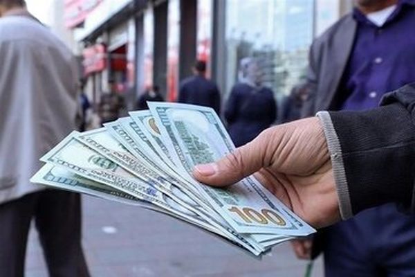 جهش عجیب قیمت دلار آزاد اول صبح پنجشنبه ۱۳ آذر 