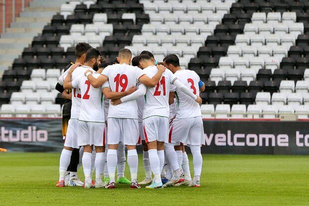 ترانه تیم ملی را چه کسی می‌خواند؟