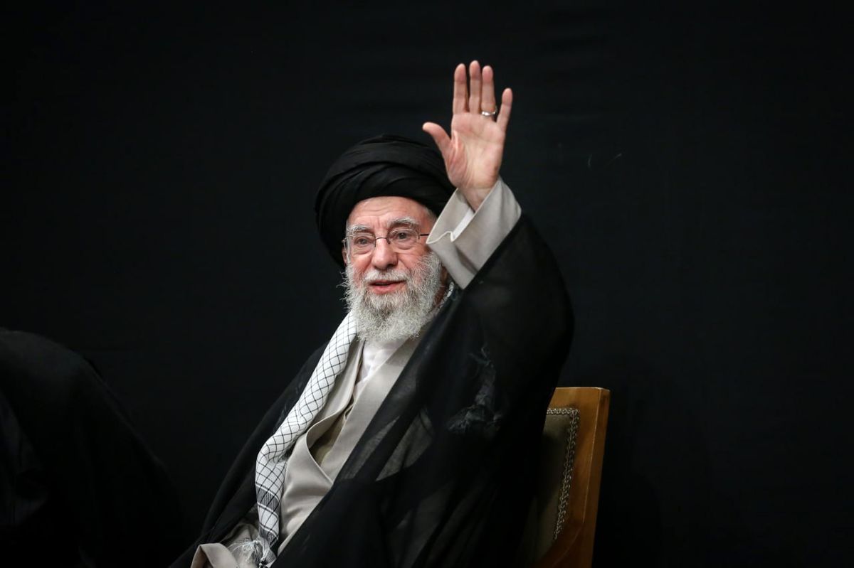 جمهوری اسلامی استحکام بینظیر پایههای نظام و کشور را به دنیا نشان داد/استکبار جهانی و آمریکا با دین و دانش شما مخالف هستند/ به کوری دشمن خواهیم توانست ایران را به اوج ترقی و افتخار برسانیم