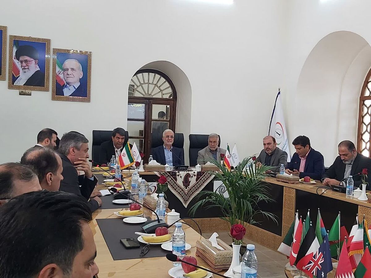 وزیر کشور:۷۰ هزار پروژه نیمهتمام در کشور داریم