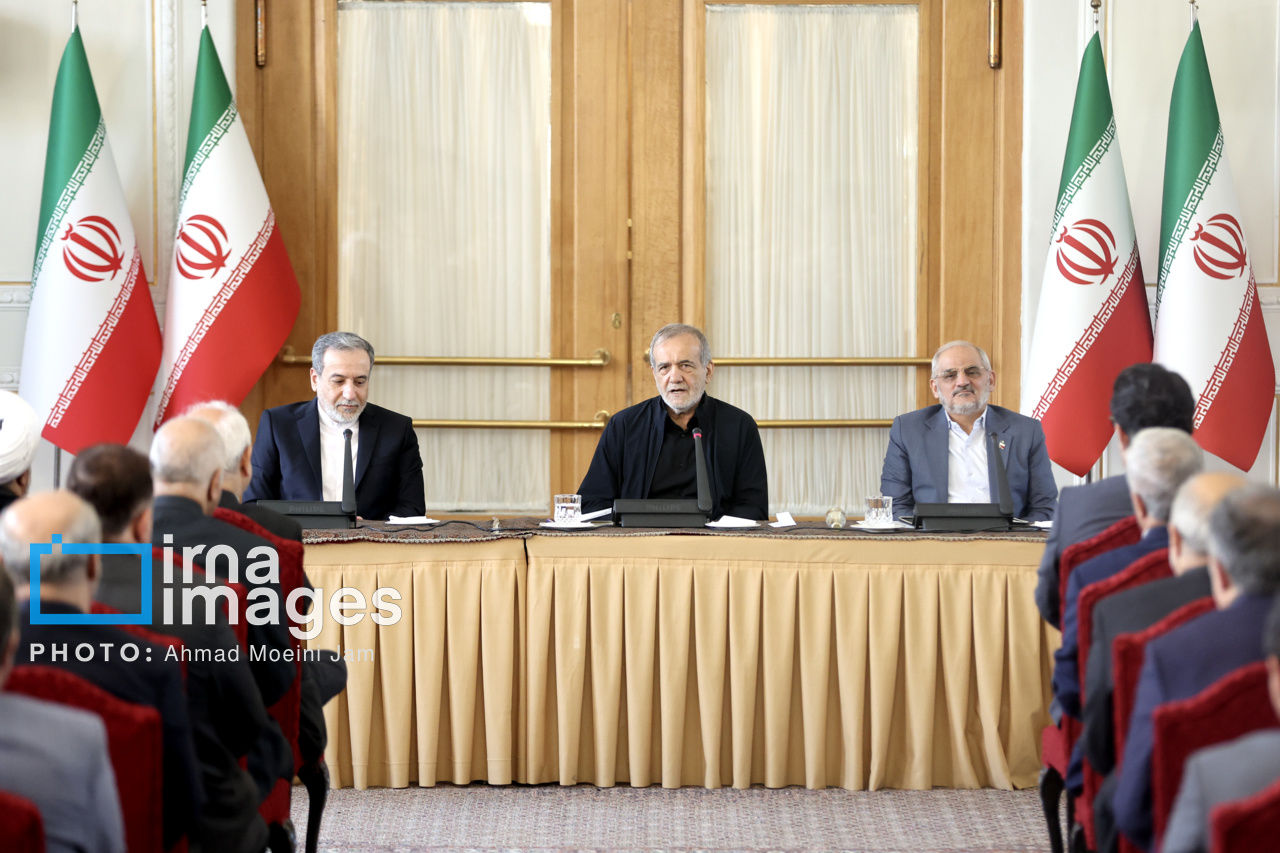 پزشکیان: دیپلماسی کشور در اوج جنگ فعال ماند
