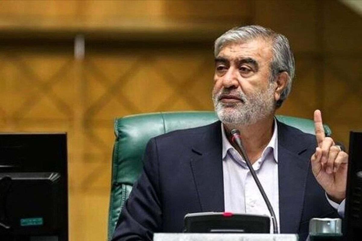 رئیس کمیسیون امنیت ملی: عصر زیر پا گذاشتن حقوق ملت ایران تمام شده است