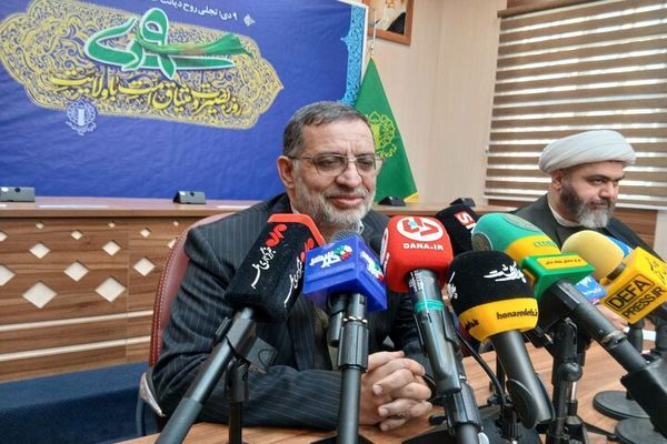 نائینی: دشمن اتحاد مقدس مردم را هدف قرار داده است