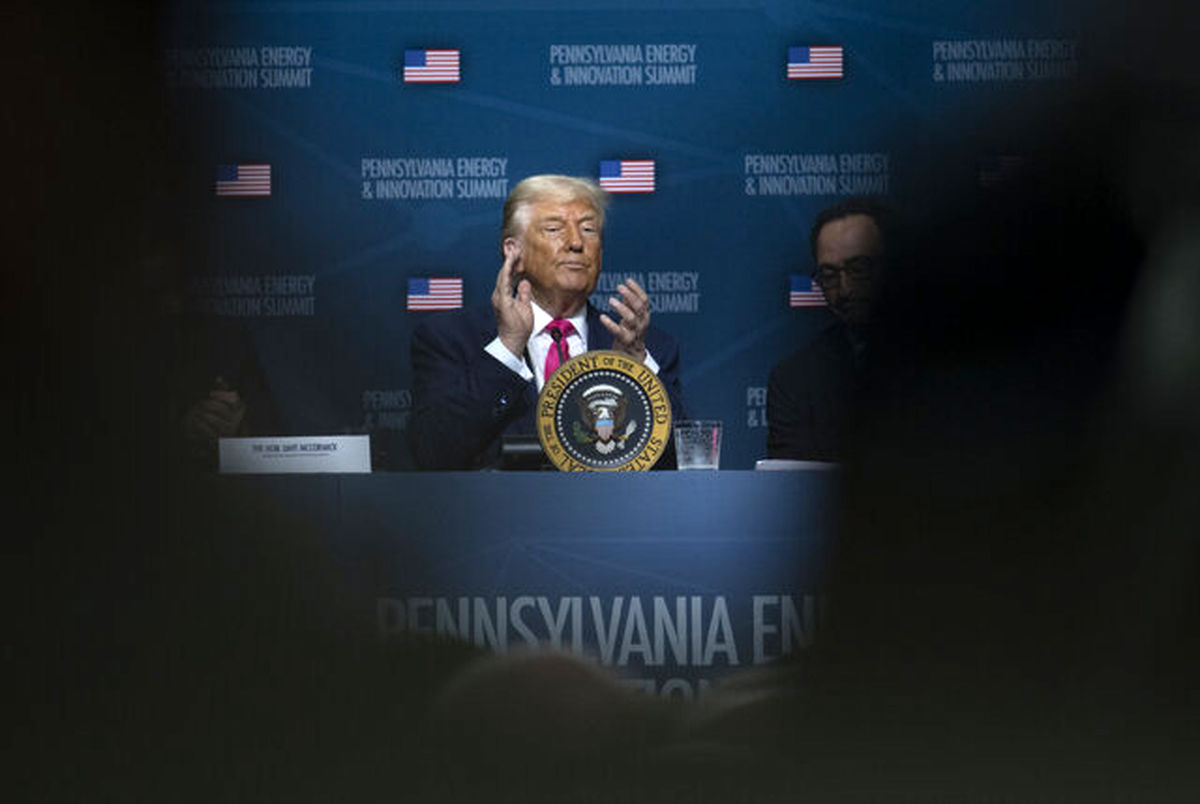 الاخبار: دولت ترامپ درباره تاثیر حملات به ایران پافشاری میکند