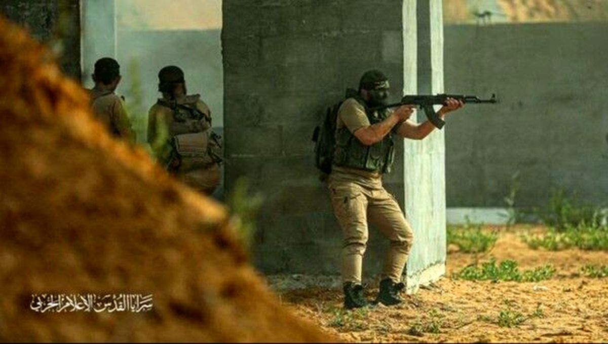 عزالدین قسام از گلولهباران اتاق فرماندهی ارتش اسرائیل خبر داد