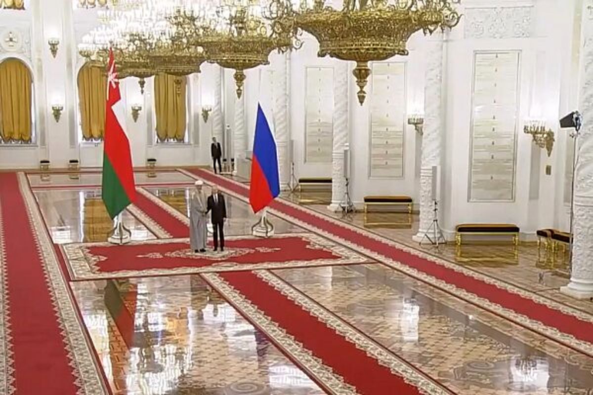 سلطان عمان با پوتین دیدار کرد