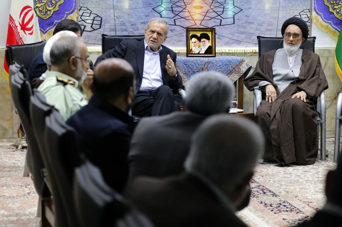 پزشکیان: کمبود فضاهای آموزشی را با کمک مردم برطرف خواهیم کرد