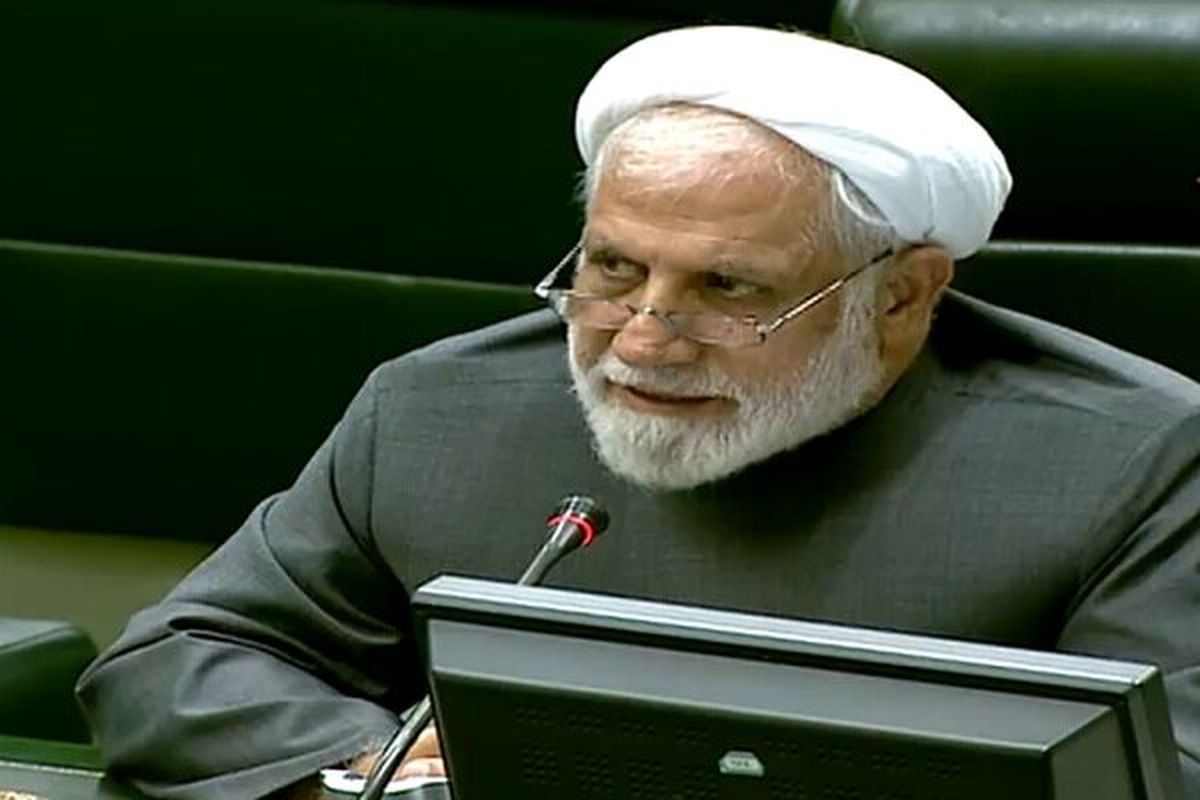 احمدی: هنوز سلاح‌های مؤثر و ضربات تمام‌کننده را به کار نگرفته‌ایم