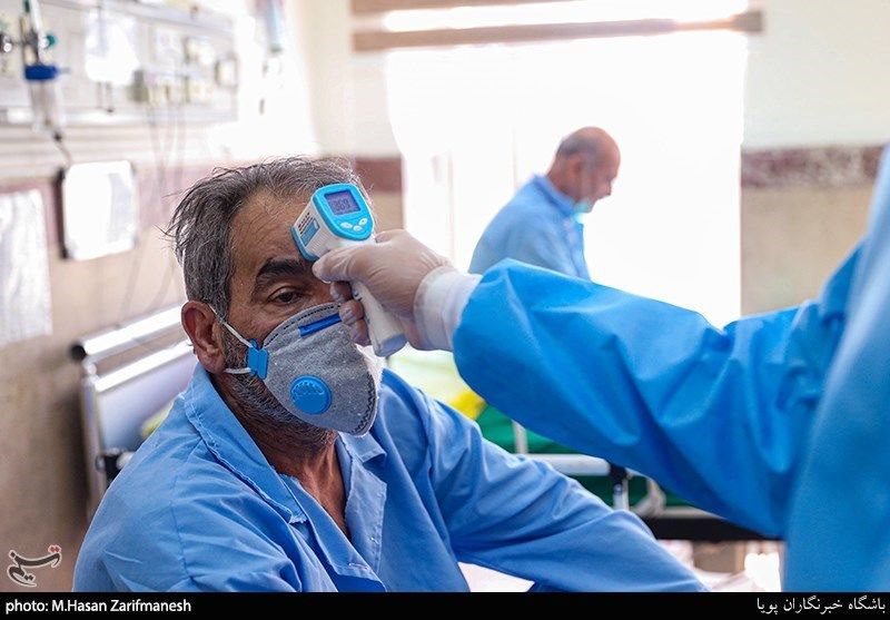 مبتلایان اومیکرون تا چند روز می‌توانند ناقل باشند!؟